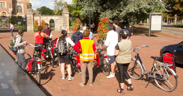 A group of cyclists on a guided bike tour in The Hague. Photo © Holland-Cycling.com